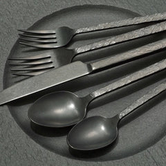 KINGSTONE 20 Pcs Black Hammered Silverware Set for 4, 18/10 Stainless Steel Heavy Duty Flatware Set, Tableware Cutlery Utensil Sets for Home Restaurant Dishwasher Safe