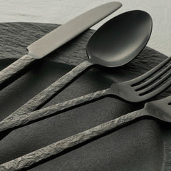 KINGSTONE 20 Pcs Black Hammered Silverware Set for 4, 18/10 Stainless Steel Heavy Duty Flatware Set, Tableware Cutlery Utensil Sets for Home Restaurant Dishwasher Safe