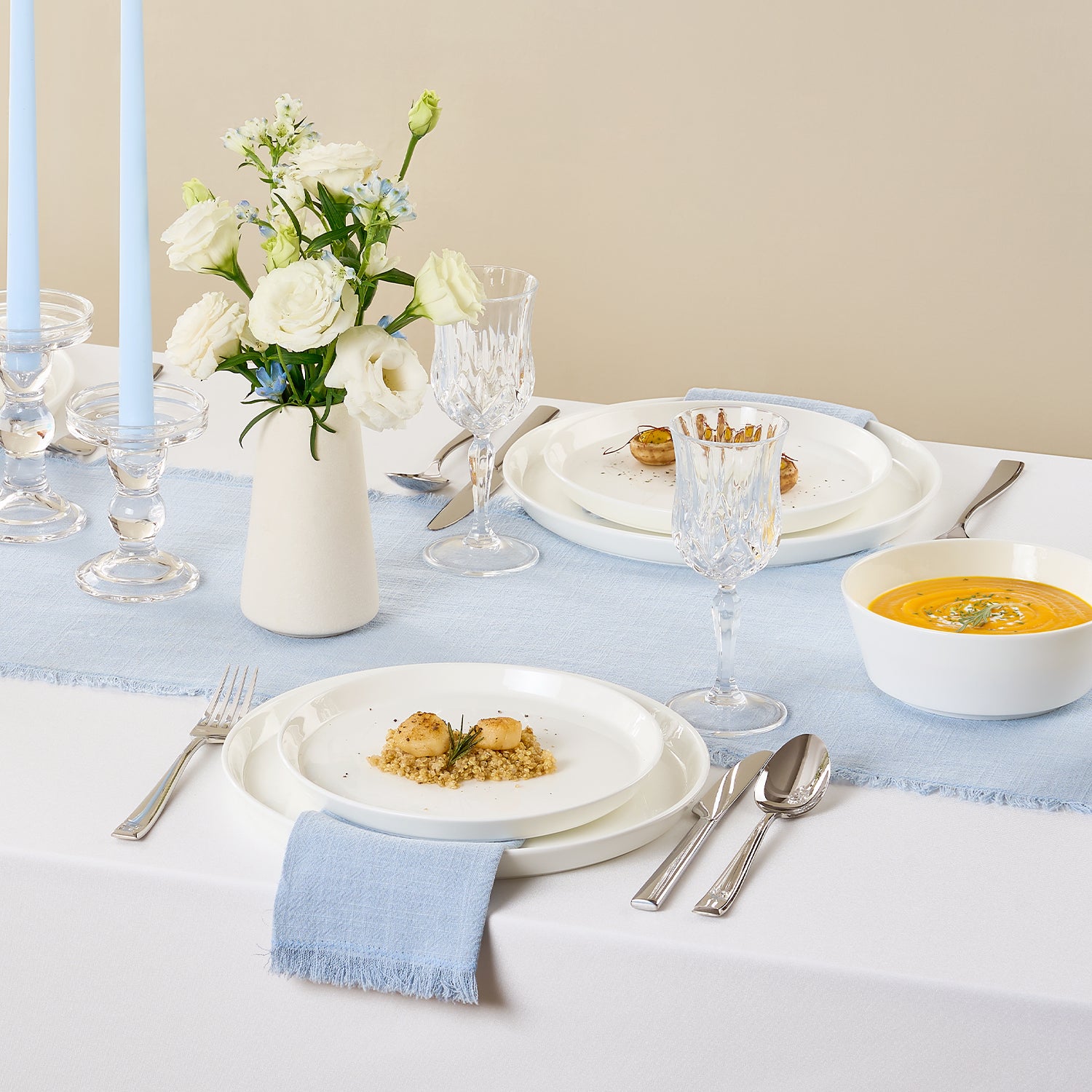 KINGSTONE Bone China Dinnerware Sets for 4, 12-Piece Lightweight Porcelain plates and bowls sets, Scratch Resistant Dish Set, Kitchen Dinner Set, for Home, Party, Gift, Microwave & Dishwasher Safe