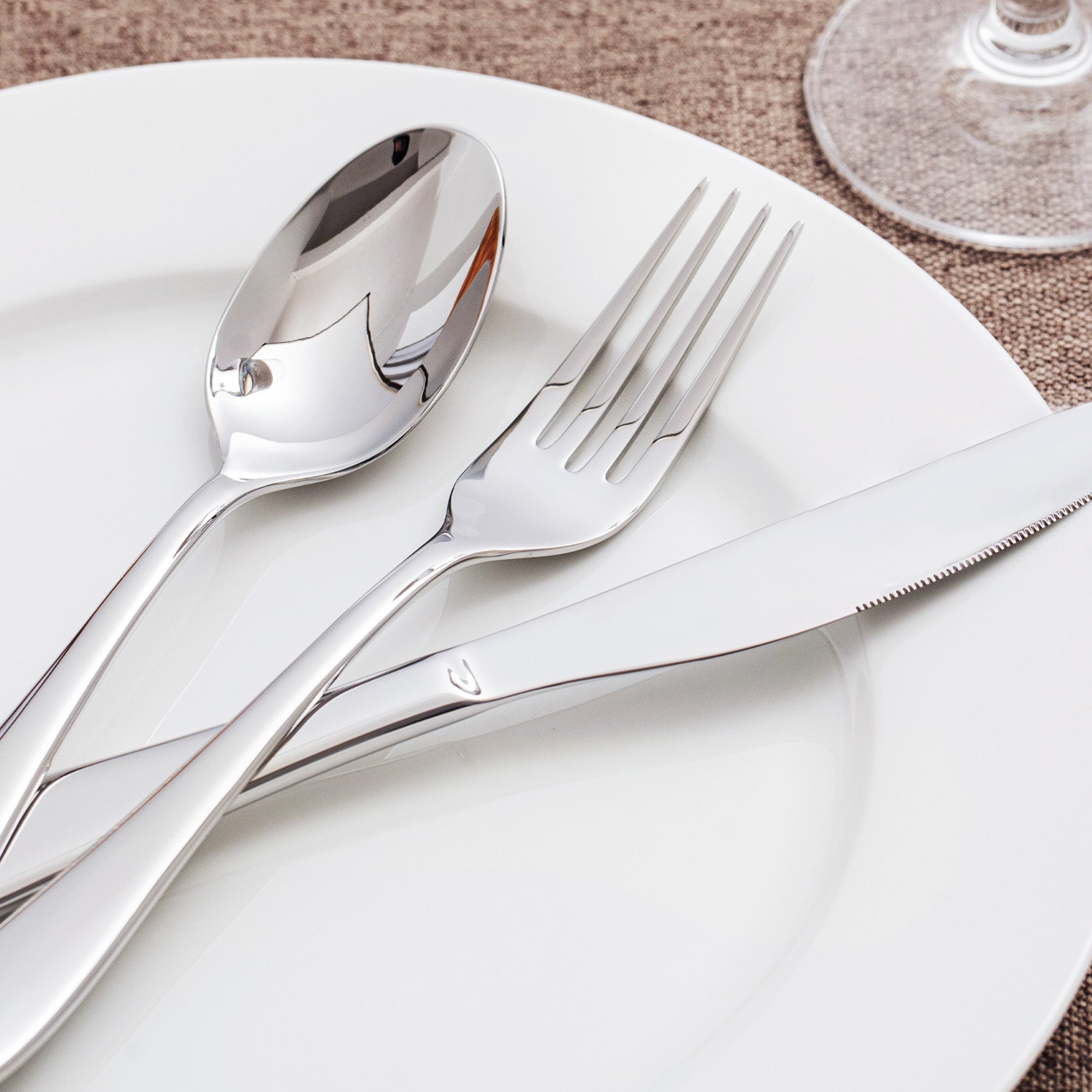 KINGSTONE Silverware Set,18/10 Premium Stainless Steel Flatware Set, for Home, Restaurant, Wedding and Party Use, Mirror-Polished Cutlery Set, Dishwasher Safe