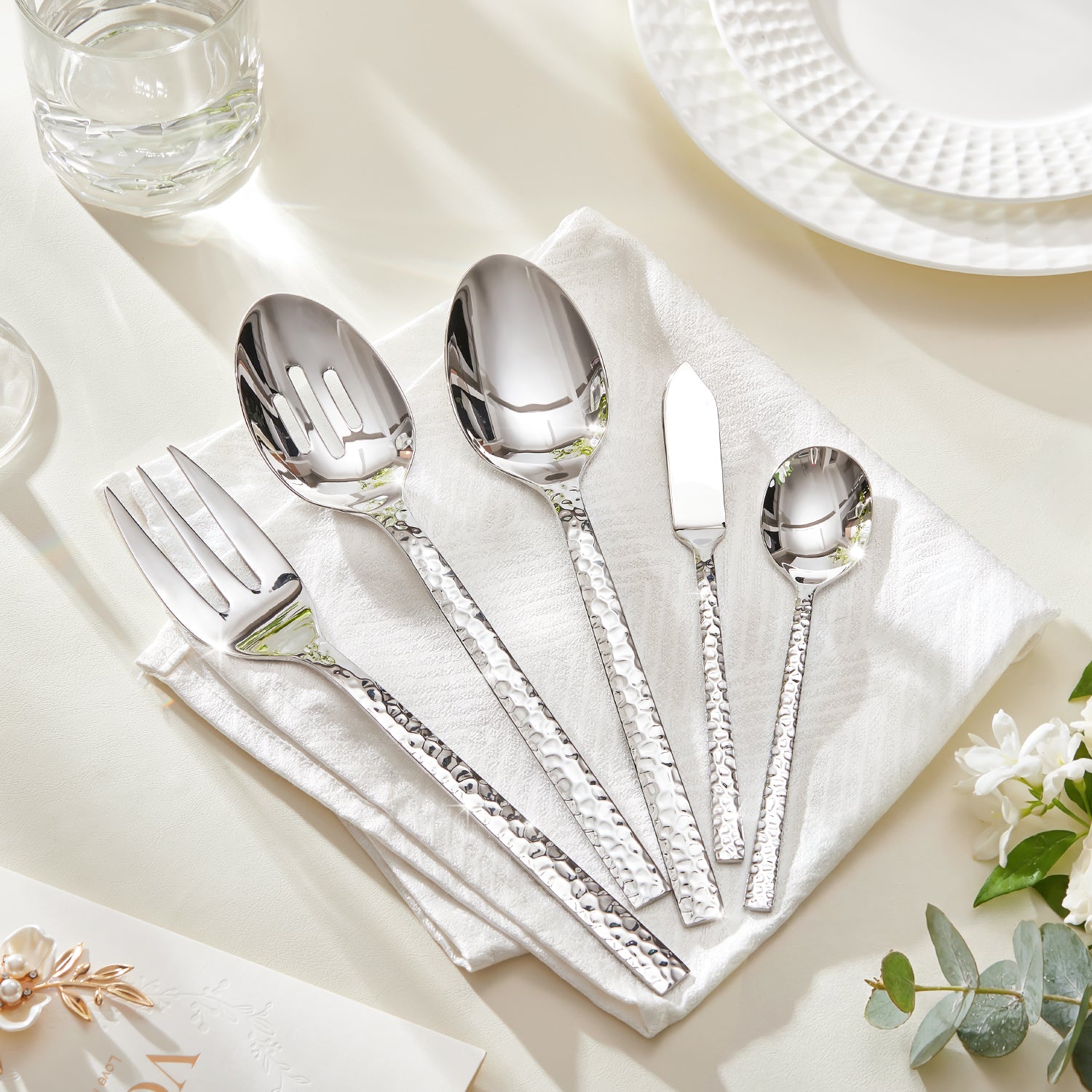 KINGSTONE 18/10 Stainless Steel Silverware Set with Serving Utensils for 8, Cutlery Set with Hammered Pattern for Kitchen, Home, Restaurant, Mirror Polished & Dishwasher Safe