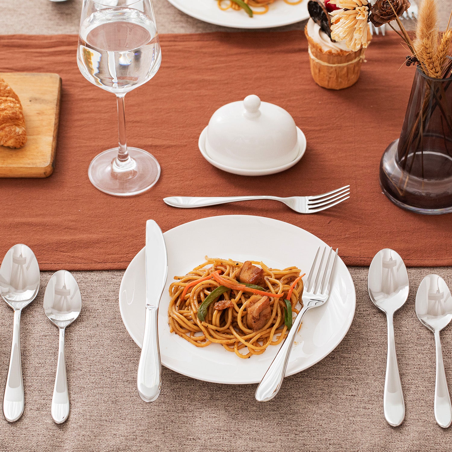 KINGSTONE Silverware Set,18/10 Premium Stainless Steel Flatware Set, for Home, Restaurant, Wedding and Party Use, Mirror-Polished Cutlery Set, Dishwasher Safe