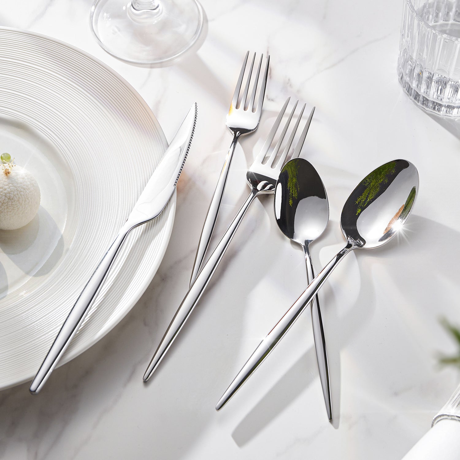 KINGSTONE Silverware Set, Flatware Set Cutlery Set Premium 18/10 Stainless Steel, Tableware Include Forks Knives Spoons for Home Kitchen Restaurant Wedding, Dishwasher Safe