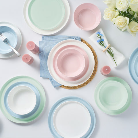 Classic 18 Piece Dinnerware Set, Service for 6