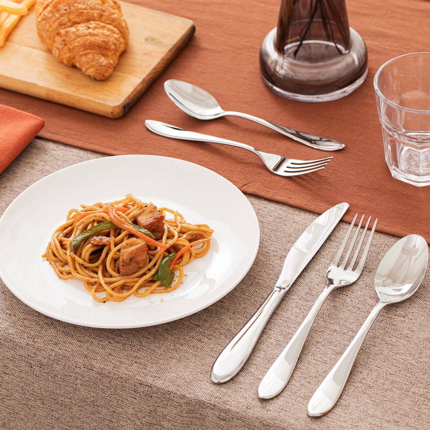 KINGSTONE Silverware Set,18/10 Premium Stainless Steel Flatware Set, for Home, Restaurant, Wedding and Party Use, Mirror-Polished Cutlery Set, Dishwasher Safe