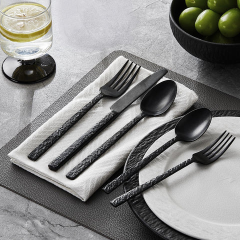 KINGSTONE 20 Pcs Black Hammered Silverware Set for 4, 18/10 Stainless Steel Heavy Duty Flatware Set, Tableware Cutlery Utensil Sets for Home Restaurant Dishwasher Safe
